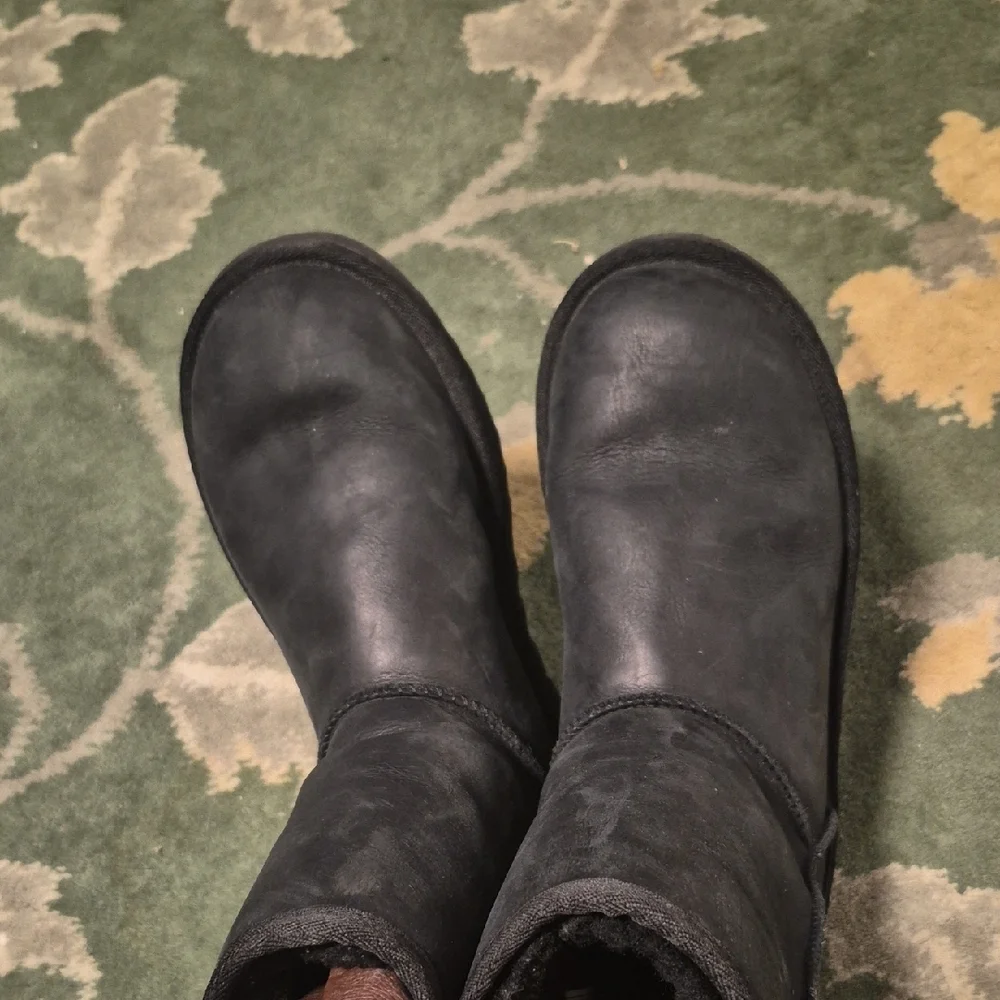 UGG Classic Short Black Suede Winter Boots